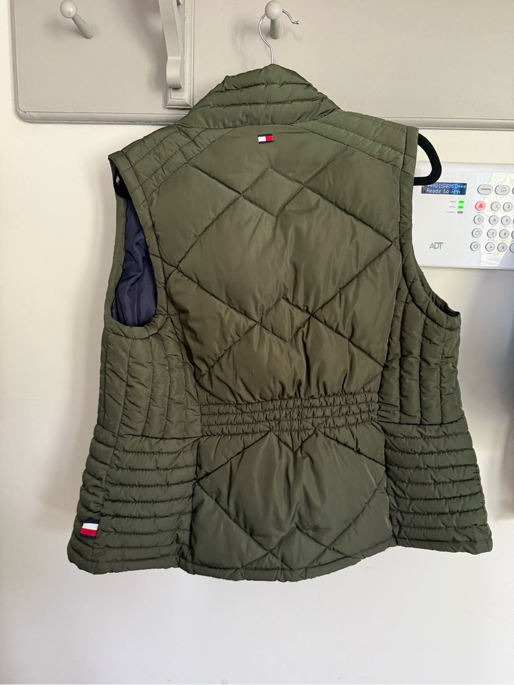 Tommy Hilfiger Olive Green Quilted Puffer Vest - Picture 2 of 3